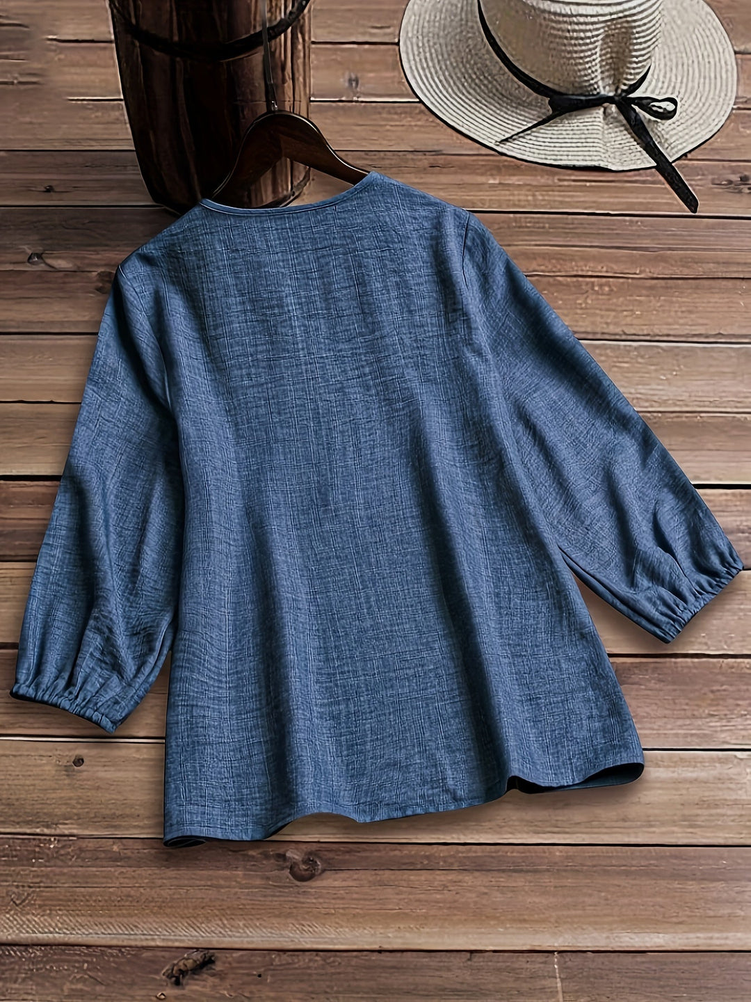 Zipper V-neck Elegant Spring and Autumn Shirt, Elegant and Comfortable, Three-quarter Sleeve Medium Length, Suitable for Vacation, Leisure, Work