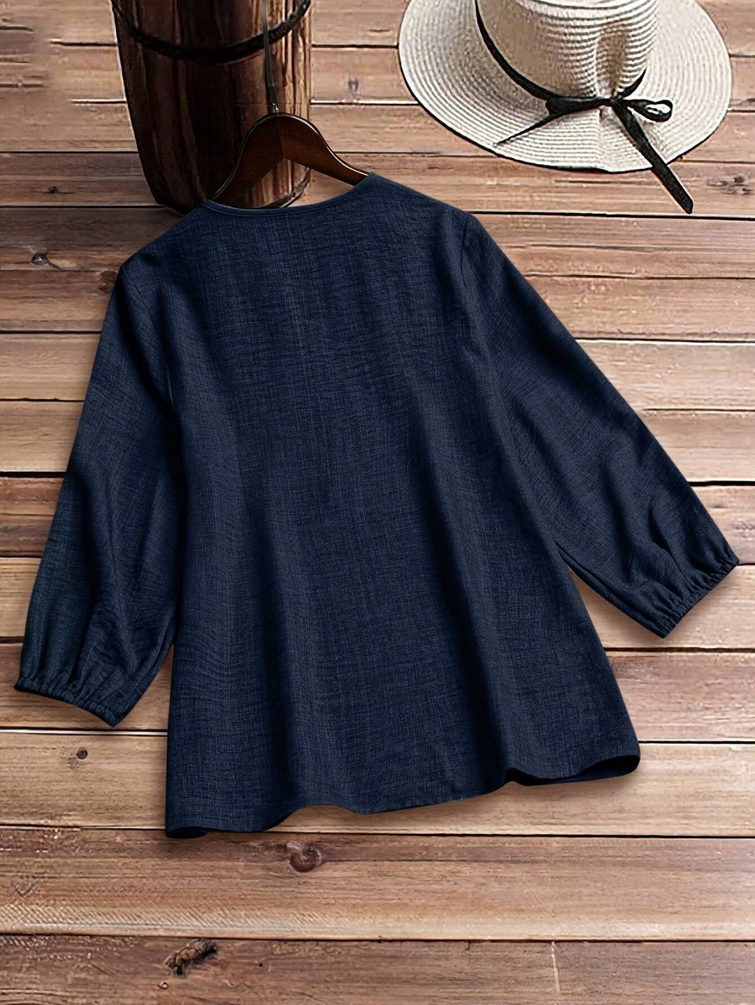 Zipper V-neck Elegant Spring and Autumn Shirt, Elegant and Comfortable, Three-quarter Sleeve Medium Length, Suitable for Vacation, Leisure, Work
