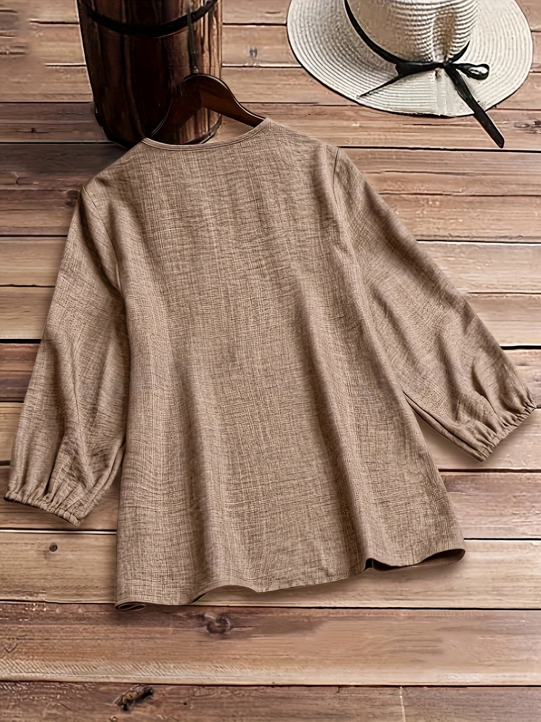 Zipper V-neck Elegant Spring and Autumn Shirt, Elegant and Comfortable, Three-quarter Sleeve Medium Length, Suitable for Vacation, Leisure, Work