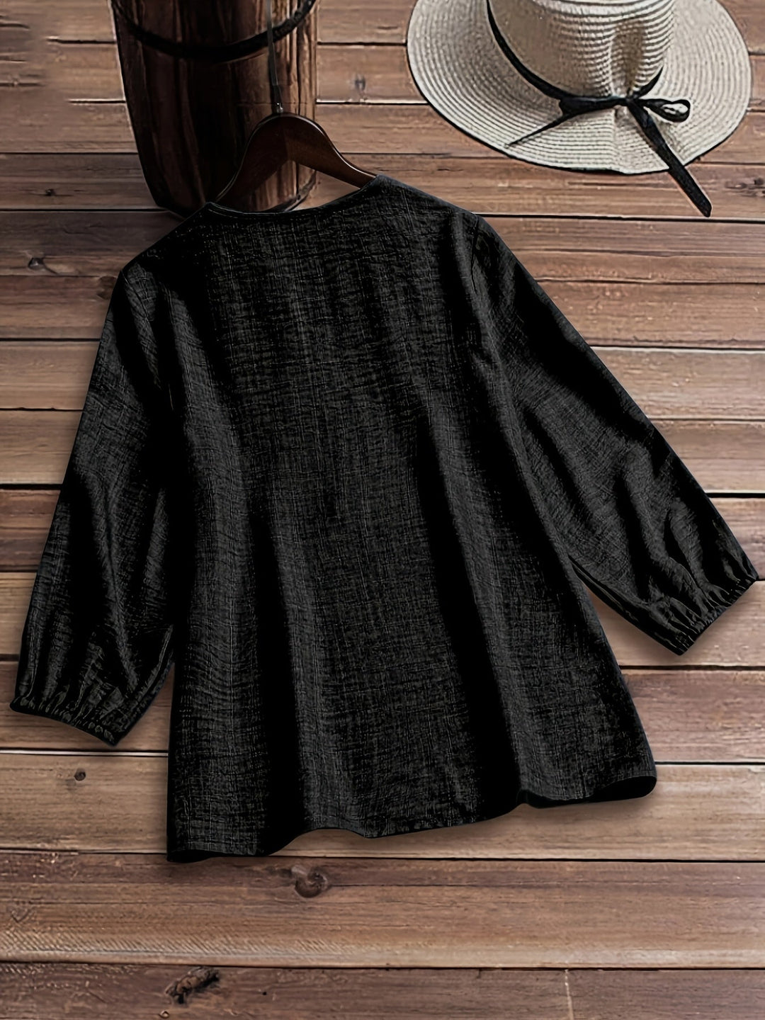 Zipper V-neck Elegant Spring and Autumn Shirt, Elegant and Comfortable, Three-quarter Sleeve Medium Length, Suitable for Vacation, Leisure, Work