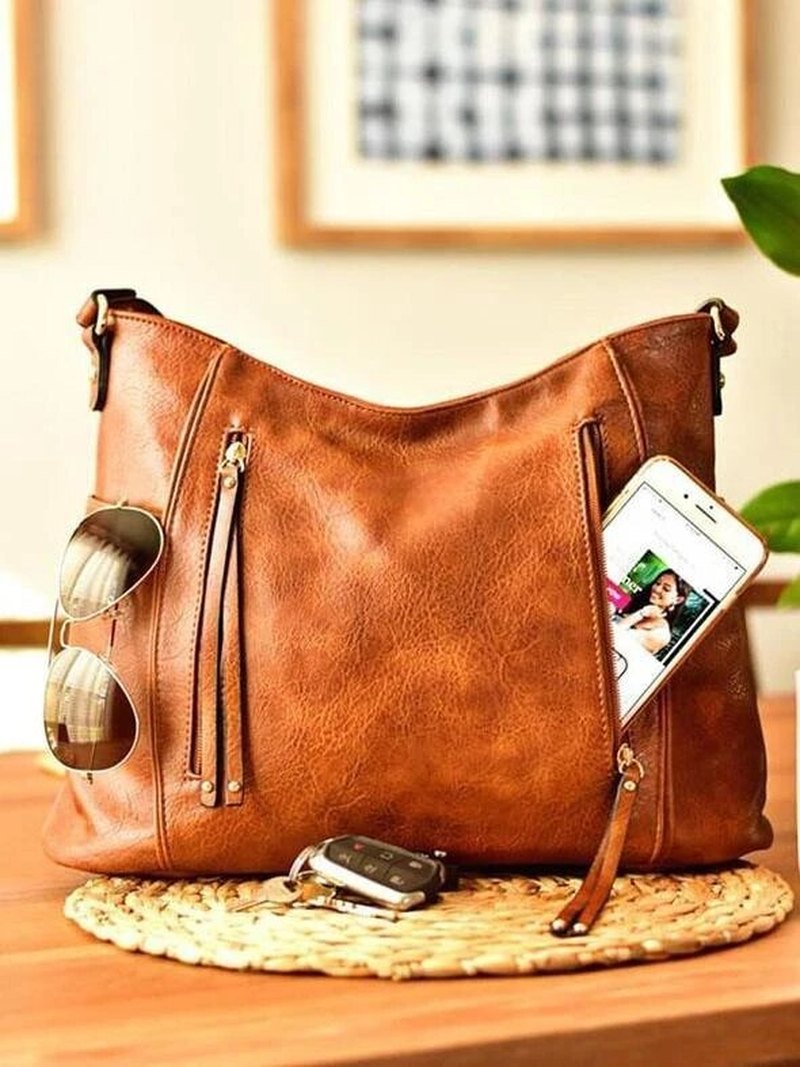 Lily Melbourne Daniella - Chic vintage leather handbag for timeless style