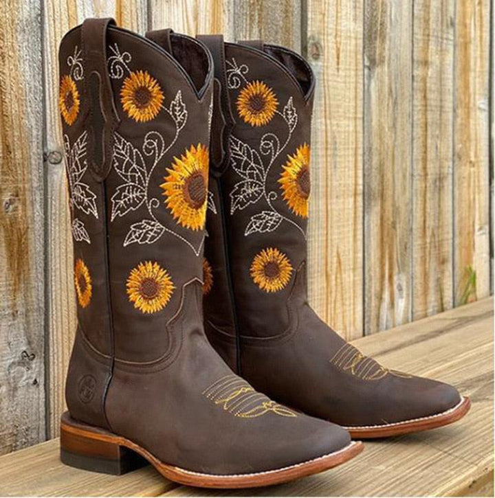Luna - Bohemian style boots