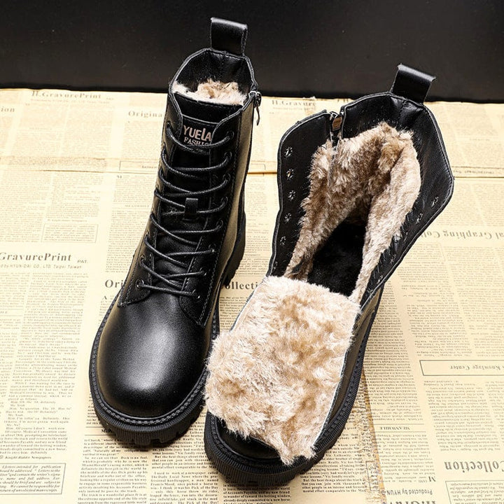 Helena - Black leather insulated boots lined with fur